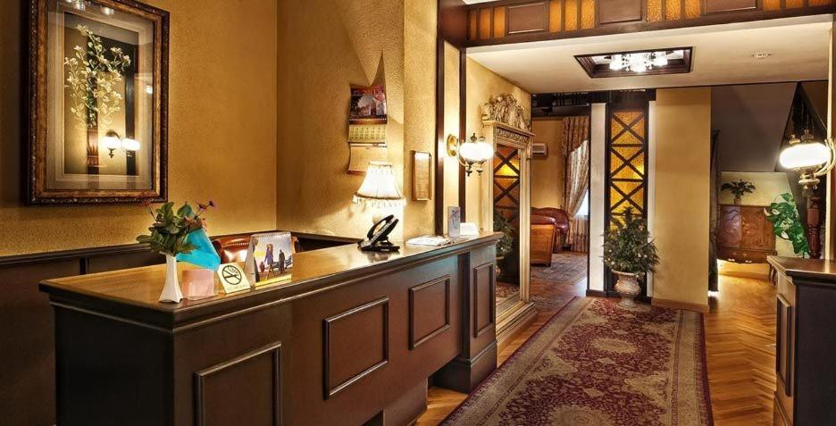 Merey Hotel Karagandy Eksteriør billede